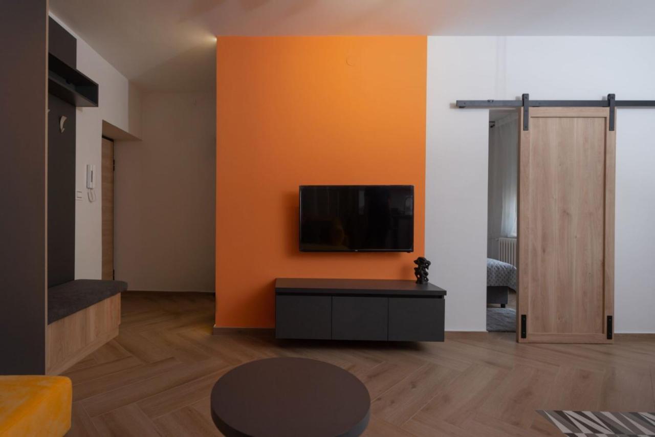 Republic Square Apartment - With Garage Novi Sad Exteriér fotografie
